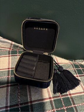 Sézane Navy Velvet Jewelry Box with Tassel
